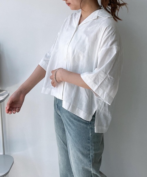 AS KNOW AS plus(アズノゥアズプラス)の「◎開襟シンプル半袖シャツ(シャツ/ブラウス・レディース・ホワイト系/ブラック系/グリーン系/ブルー系・FREE)」の2枚目の写真