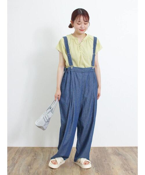 Samansa Mos2(サマンサ モスモス)の「くるみボタンスキッパーブラウス(シャツ/ブラウス・レディース・チャコールグレー/ブルー/オフホワイト/イエロー・F)」の9枚目の写真