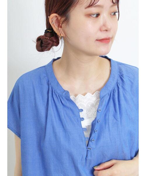 Samansa Mos2(サマンサ モスモス)の「くるみボタンスキッパーブラウス(シャツ/ブラウス・レディース・チャコールグレー/ブルー/オフホワイト/イエロー・F)」の12枚目の写真