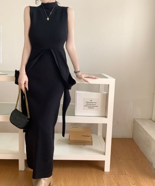 ABITOKYO(アビトーキョー)の「2wayハーフネックレイヤード風ニットワンピース(ワンピース・レディース・ブラック/ネイビー/ベージュ/モカ/ブラウン/チャコールグレー・FREE)」の13枚目の写真