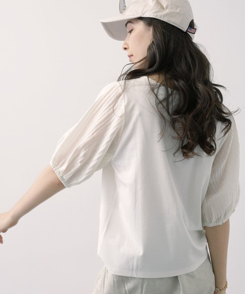 saloon（サルーン）の「SALOON(サルーン)/ラメプリーツプルオーバー【手洗い可】五分袖（Tシャツ/カットソー・レディース・ベージュ/ブラック/オフホワイト・FREE）」の6枚目の写真