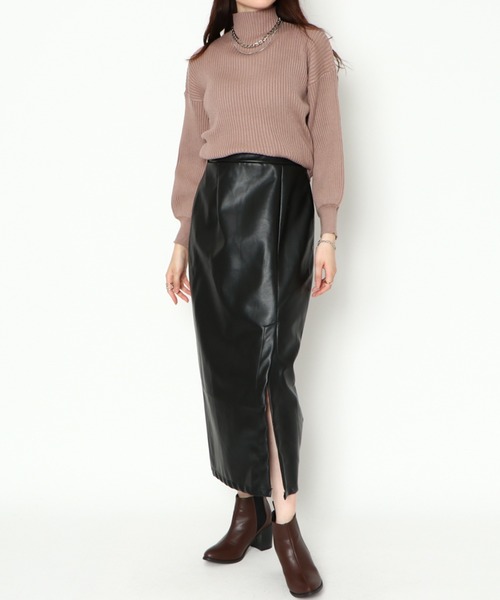 GORGE(ゴージ)の「《美脚スリット》レディース フェイクレザー タイトスカート ロング丈 体型カバー 秋冬(スカート・レディース・ブラック・F)」の2枚目の写真