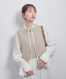 バックスリットショートニットベスト