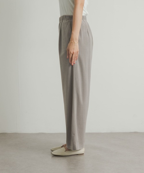 URBAN RESEARCH DOORS（アーバンリサーチドアーズ）の「ベロアコールイージーパンツ（その他パンツ・レディース・グレー/ブラック・MEDIUM）」の22枚目の写真