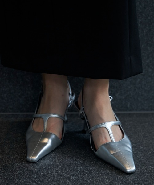 JOSE MOON(ジョゼムーン)の「NARROW STRAP PUMPS/ナローストラップパンプス(パンプス・レディース・シルバー/ブラック・35/37/39)」の4枚目の写真