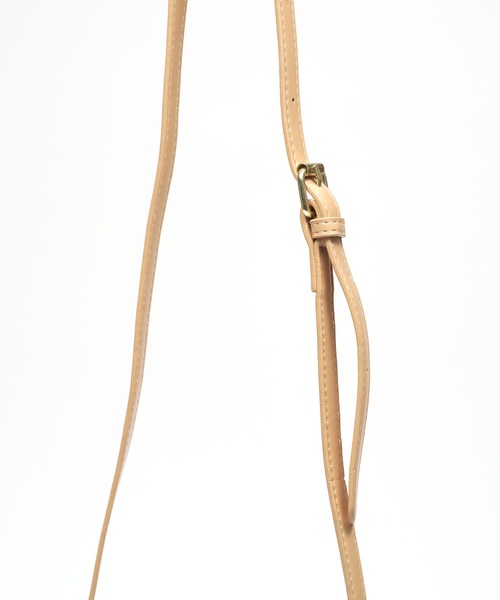 ZAKKA-BOX(ザッカボックス)の「スラッシュステッチ2WAYショルダーバッグ(ショルダーバッグ・レディース・ブラック/ベージュ/アイボリー・FREE)」の13枚目の写真