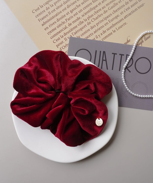 ammy.（エイミードット）の「【 ammy. / エイミードット 】 ベロア ビッグ シュシュ（シュシュ・レディース・ワインレッド/ブラック・FREE）」の7枚目の写真