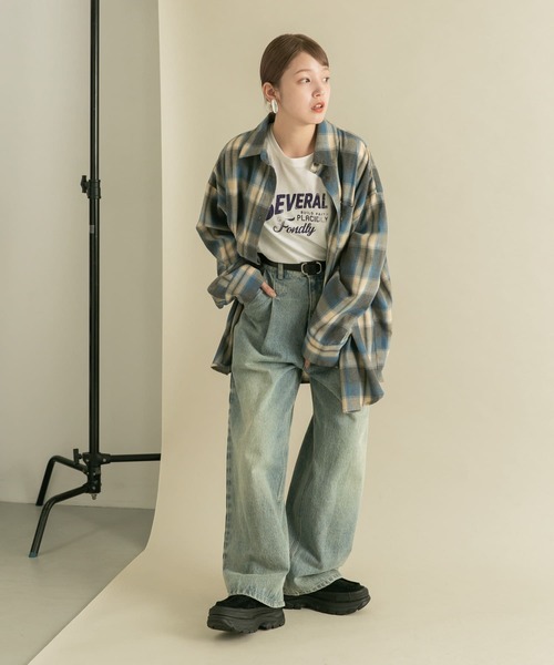 KBF(ケイビーエフ)の「シアープリントコンパクトTEE(Tシャツ/カットソー・レディース・オフホワイト/ブルー/ブラック・ONE)」の6枚目の写真