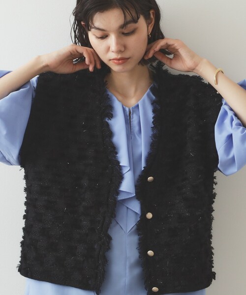 OPAQUE.CLIP（オペークドットクリップ）の「◆ラメツイード風ニットベスト【洗濯機洗い可】（ニット/セーター・レディース・ライトグレー/ブラック/ネイビー・40/38）」の2枚目の写真