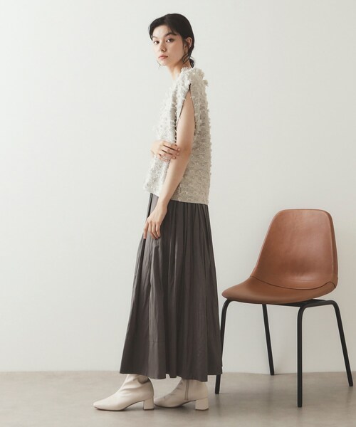 OPAQUE.CLIP（オペークドットクリップ）の「◆ラメツイード風ニットベスト【洗濯機洗い可】（ニット/セーター・レディース・ライトグレー/ブラック/ネイビー・40/38）」の6枚目の写真