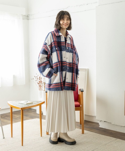 niko and...(ニコアンド)の「レザーライクプリーツスカート(スカート・レディース・ブラック/アイボリー・MEDIUM/LARGE)」の10枚目の写真