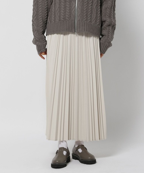 niko and...(ニコアンド)の「レザーライクプリーツスカート(スカート・レディース・ブラック/アイボリー・MEDIUM/LARGE)」の19枚目の写真