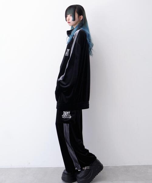 Whinny（ホワイニー）の「Whinny/カリスマベロキラパンティー