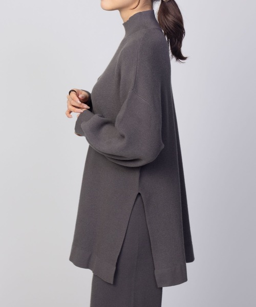 HusHusH（ハッシュアッシュ）の「HusHusH もちもち リブハイネックニットプルオーバー（ニット/セーター・レディース・レッド/ブラック/チャコールグレー・M/L）」の13枚目の写真