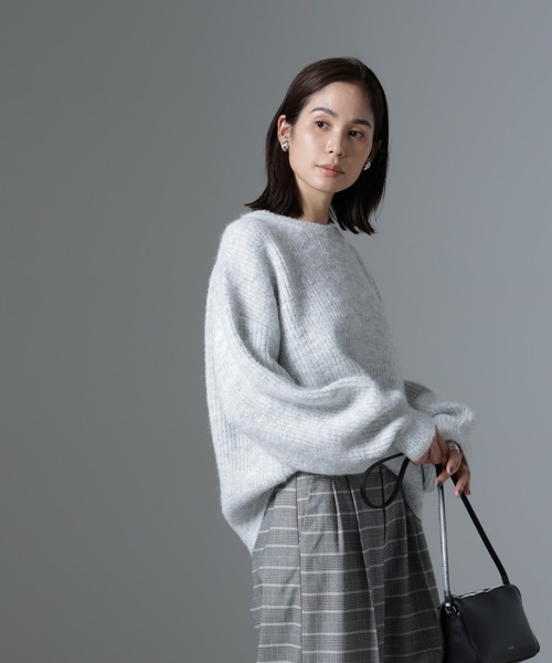 NANO universe（ナノユニバース）の「クルーネック片畦ニット（ニット/セーター・レディース・ブラック/ピンク/ライトグレー・FREE）」の2枚目の写真