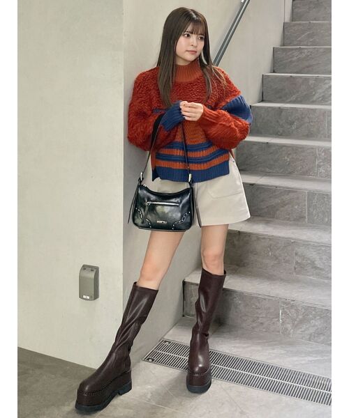 MURUA（ムルーア）の「スタッズハーフムーンバッグ（ハンドバッグ・レディース・ゴールド系その他/ブラック・FREE）」の11枚目の写真