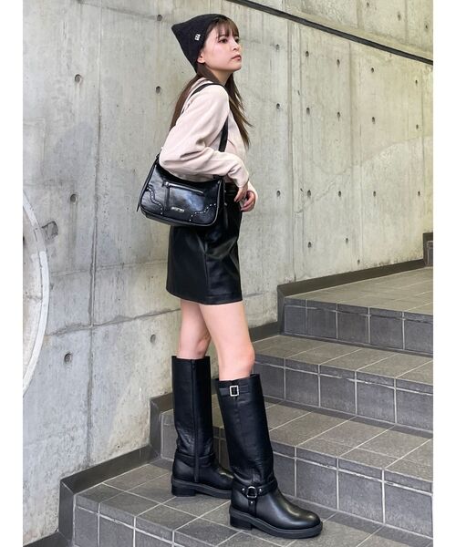 MURUA（ムルーア）の「スタッズハーフムーンバッグ（ハンドバッグ・レディース・ゴールド系その他/ブラック・FREE）」の14枚目の写真