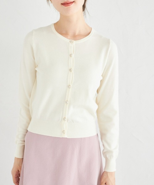 tocco closet(トッコ クローゼット)の「吸湿発熱&しっとり保湿シアバター加工♪フラワー釦ニットカーディガン(カーディガン/ボレロ・レディース・ピンク/オフホワイト/ブラック・M)」の8枚目の写真