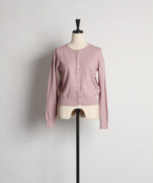 tocco closet(トッコ クローゼット)の「吸湿発熱&しっとり保湿シアバター加工♪フラワー釦ニットカーディガン(カーディガン/ボレロ・レディース・ピンク/オフホワイト/ブラック・M)」の22枚目の写真