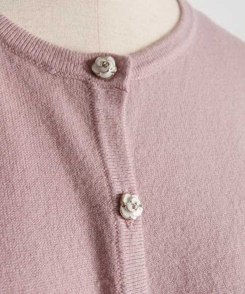 吸湿発熱＆しっとり保湿シアバター加工♪フラワー釦ニットカーディガン