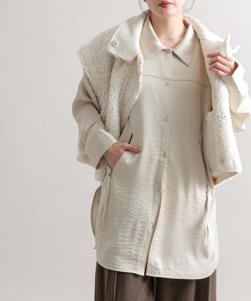 KBF（ケイビーエフ）の「サテンロングシャツ（シャツ/ブラウス・レディース・ベージュ/ネイビー/ブラウン・ONE）」の2枚目の写真