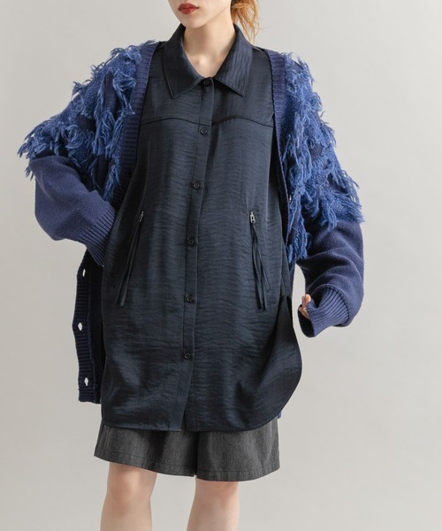 KBF（ケイビーエフ）の「サテンロングシャツ（シャツ/ブラウス・レディース・ベージュ/ネイビー/ブラウン・ONE）」の21枚目の写真