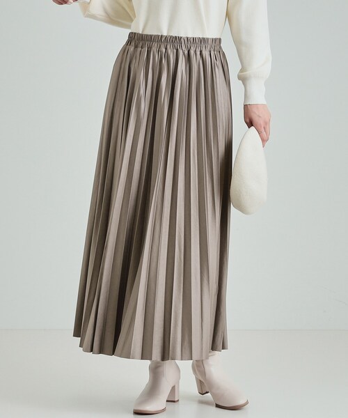 Cutie Blonde（キューティーブロンド）の「◆微光沢で華やか レザー調プリーツスカート（スカート・レディース・ライトグレー/ブラック/ブラウン系その他・03/02/01/04）」の3枚目の写真