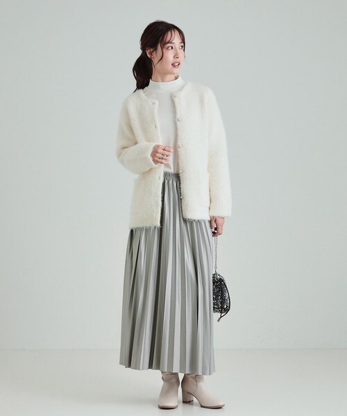 Cutie Blonde（キューティーブロンド）の「◆微光沢で華やか レザー調プリーツスカート（スカート・レディース・ライトグレー/ブラック/ブラウン系その他・03/02/01/04）」の15枚目の写真