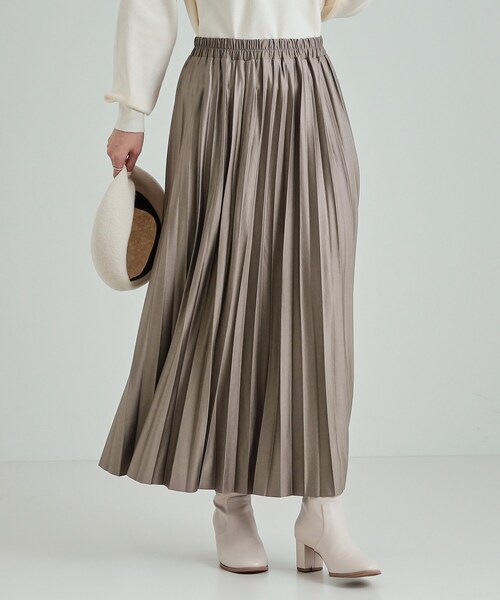 Cutie Blonde（キューティーブロンド）の「◆微光沢で華やか レザー調プリーツスカート（スカート・レディース・ライトグレー/ブラック/ブラウン系その他・03/02/01/04）」の9枚目の写真