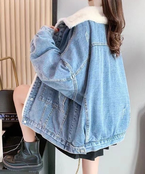 paravion（パラビオン）の「ボア付きオーバーデニムジャケット（デニムジャケット・レディース・ブルー・SMALL/MEDIUM）」の4枚目の写真