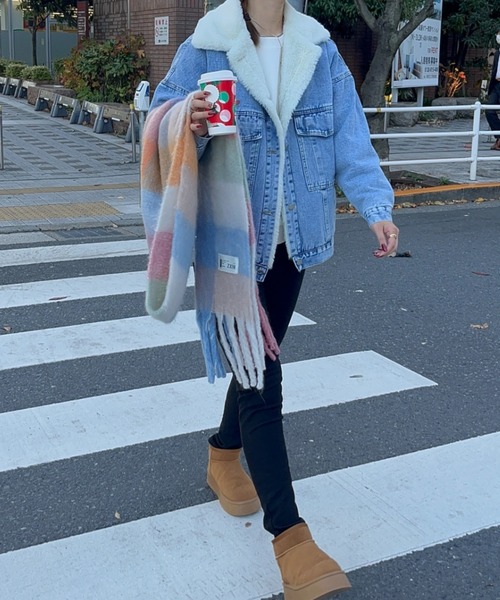 paravion（パラビオン）の「ボア付きオーバーデニムジャケット（デニムジャケット・レディース・ブルー・SMALL/MEDIUM）」の5枚目の写真