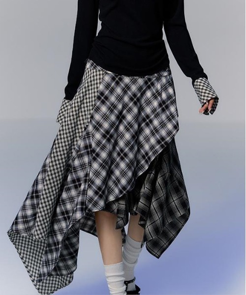 gossip!ロサンゼルス(ゴシップロサンゼルス)の「チェック アンバランス スカート Y2K(スカート・レディース・チェック・M/S/L)」の5枚目の写真
