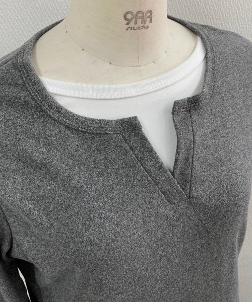 LADY LIKE(レディライク)の「レイヤード風スリットネックTトップス(Tシャツ/カットソー・レディース・ブラック/グレー・M)」の12枚目の写真