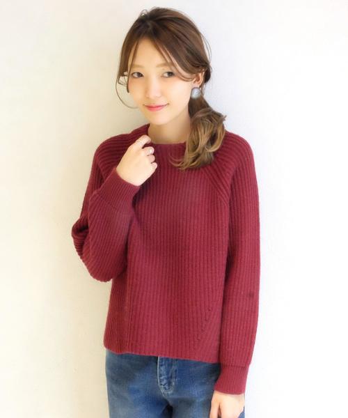 Another Edition(アナザーエディション)の「畦バックスリットプルオーバー/AEBC W/Nアゼ BACK スリット PO(ニット/セーター・レディース・オフホワイト/ブラック/グレー/ワインレッド・フリー)」の4枚目の写真