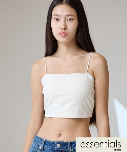 FOREVER 21（フォーエバー トゥエンティーワン）の「【2025SS】カップ付きクロップドキャミ（キャミソール・レディース・オフホワイト/ブルー/ブラック/ブラウン・SMALL/MEDIUM/LARGE）」の2枚目の写真