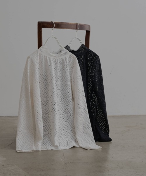 PUAL CE CIN（ピュアルセシン）の「ストレッチレースハイネックカットソー（Tシャツ/カットソー・レディース・オフホワイト/ブラック・FREE）」の3枚目の写真