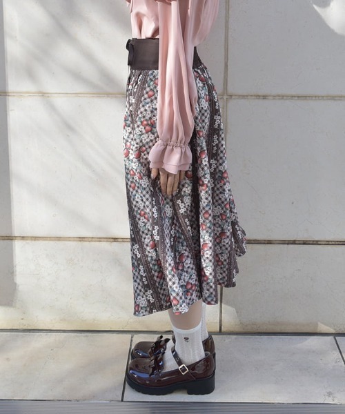 axes femme(アクシーズファム)の「ストロベリーチェック柄スカート(スカート・レディース・ネイビー/ブラウン/レッド・FREE)」の7枚目の写真