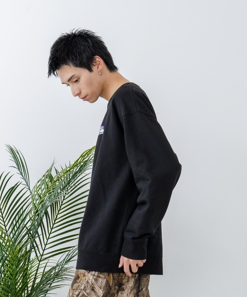 ragged mountain(ラギットマウンテン)の「【RAGGED MOUNTAIN/ラギットマウンテン】ワンポイントロゴスウェットトレーナー(スウェット・メンズ・グレイッシュブルー/カーキ/グレー/ブラック・MEDIUM/LARGE/X-LARGE)」の10枚目の写真