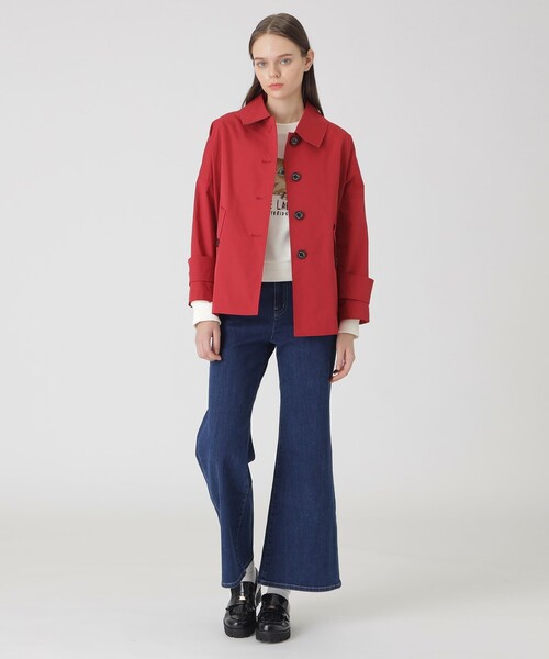 BLUE LABEL CRESTBRIDGE（ブルーレーベルクレストブリッジ）の「ストレッチツイルAラインコート（ステンカラーコート・レディース・ベージュ/レッド/ダークネイビー・38）」の16枚目の写真