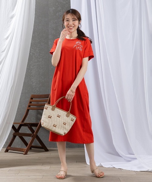 STUDIO PICONE(スタジオピッコーネ)の「バックベルト刺繍ワンピース(ワンピース・レディース・ライトグリーン/レッド/ブラック/ベージュ・LL/L/M)」の16枚目の写真