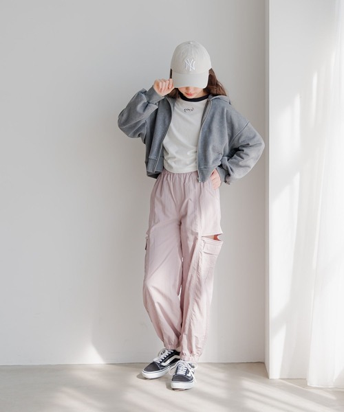 GLOBAL WORK(グローバルワーク)の「ピグメント裏毛ZIPパーカー/292267(パーカー・キッズ・パープル/グレー系8/グレー系9・140cm/130cm/160cm/150cm)」の5枚目の写真