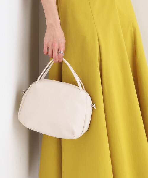 SHOO・LA・RUE(シューラルー)の「◆2WAYボックスショルダーバッグ(ショルダーバッグ・レディース・アイボリー/ブラック/イエロー系その他・00)」の1枚目の写真