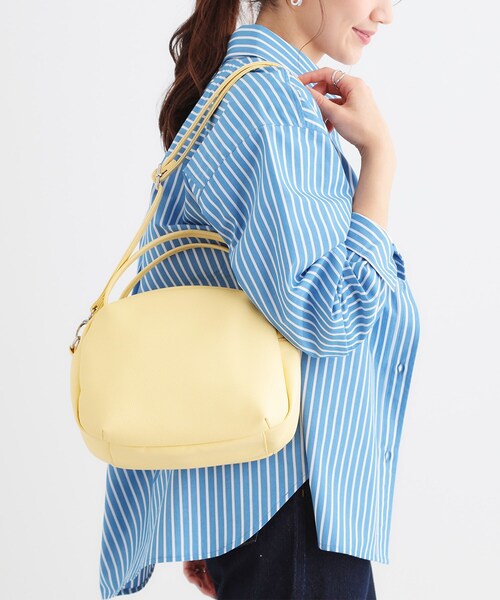 SHOO・LA・RUE(シューラルー)の「◆2WAYボックスショルダーバッグ(ショルダーバッグ・レディース・アイボリー/ブラック/イエロー系その他・00)」の4枚目の写真
