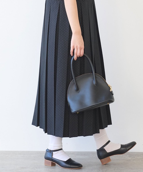 bulle de savon ワンピース T/R 刺繍プリーツワンピース