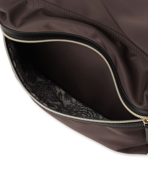 ROPE' PICNIC（ロペピクニック）の「【TEMPERATE/テンパレイト別注】【撥水加工】リュック 20L/通勤対応（バックパック/リュック・レディース・ブラック/ダークブラウン・FREE）」の22枚目の写真