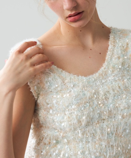 DEICY（デイシー）の「フラッフィーフリンジニット（ニット/セーター・レディース・ブルー/アイボリー/ピンク・FREE）」の11枚目の写真