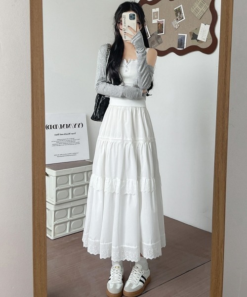 gossip!ロサンゼルス(ゴシップロサンゼルス)の「ヴィンテージ風 レースフリルティアードスカート 無地 カジュアル&シンプル(スカート・レディース・ホワイト・FREE)」の12枚目の写真
