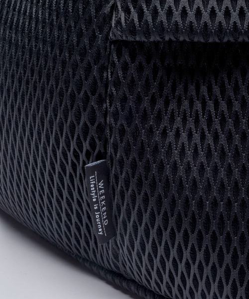 EDITA.(エディータ)の「洗濯機で洗える Washable loop handle circle bag シンプル / 通勤 / A4収納(トートバッグ・レディース・ブラック/ホワイト・FREE)」の7枚目の写真