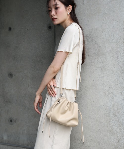 Bab（バブ）の「巾着ショルダーバッグ（ショルダーバッグ・レディース・ブラック/ベージュ/ブルー/オフホワイト・ONESIZE）」の14枚目の写真