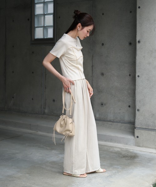 Bab（バブ）の「巾着ショルダーバッグ（ショルダーバッグ・レディース・ブラック/ベージュ/ブルー/オフホワイト・ONESIZE）」の17枚目の写真